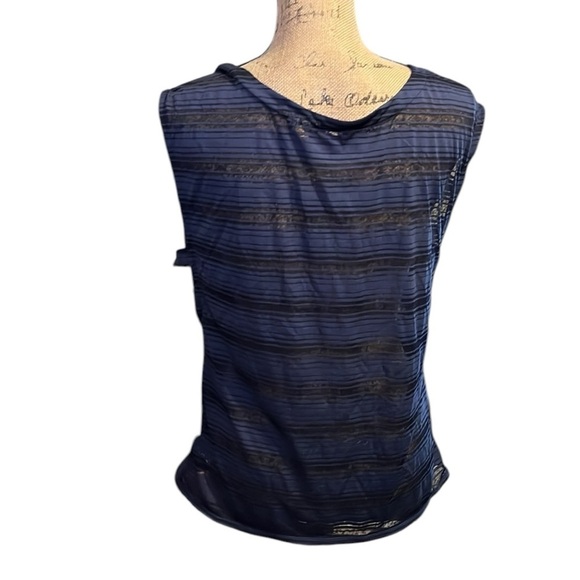Athleta Navy Striped Women's Top - Picture 5 of 11